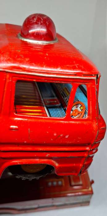 Very old tin toys - needs repairs!
