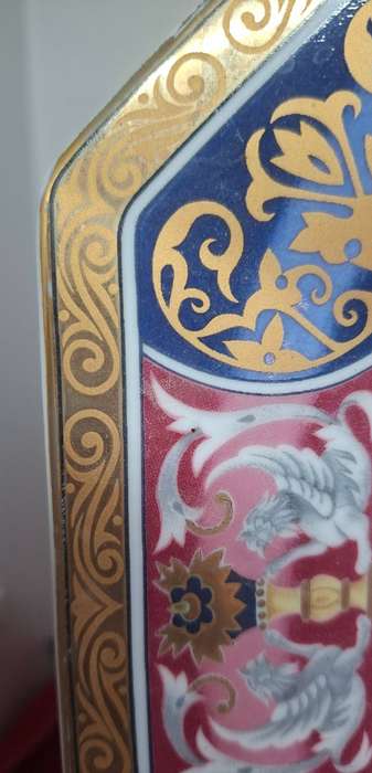 Collectors plate
