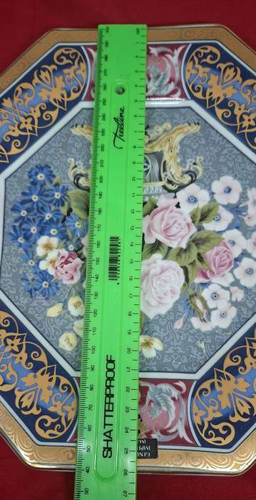 Collectors plate