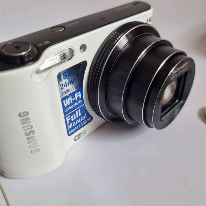 Samsung WB150F Digital Camera (14.2MP, 18x Optical Zoom, WiFi & HD Videos)