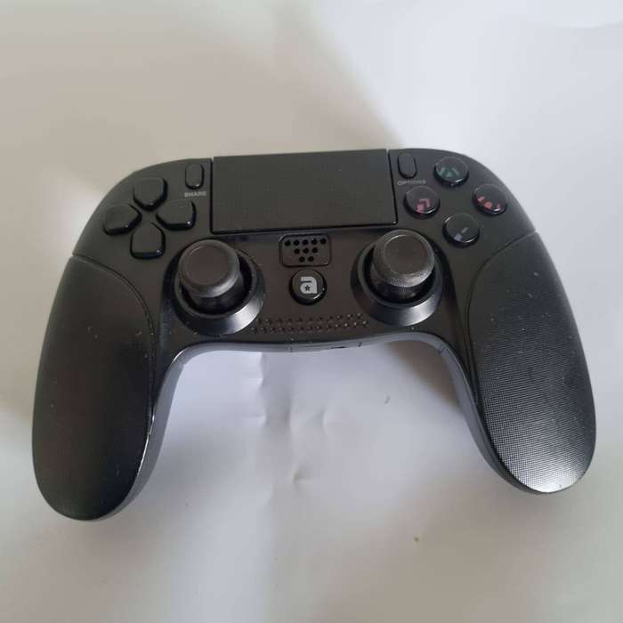 Playstation 4 Slim Console 1TB - PS4