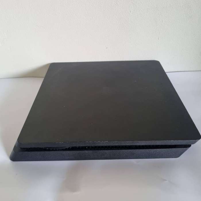 Playstation 4 Slim Console 1TB - PS4