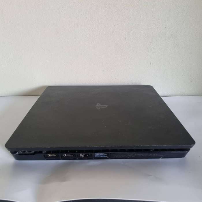 Playstation 4 Slim Console 1TB - PS4