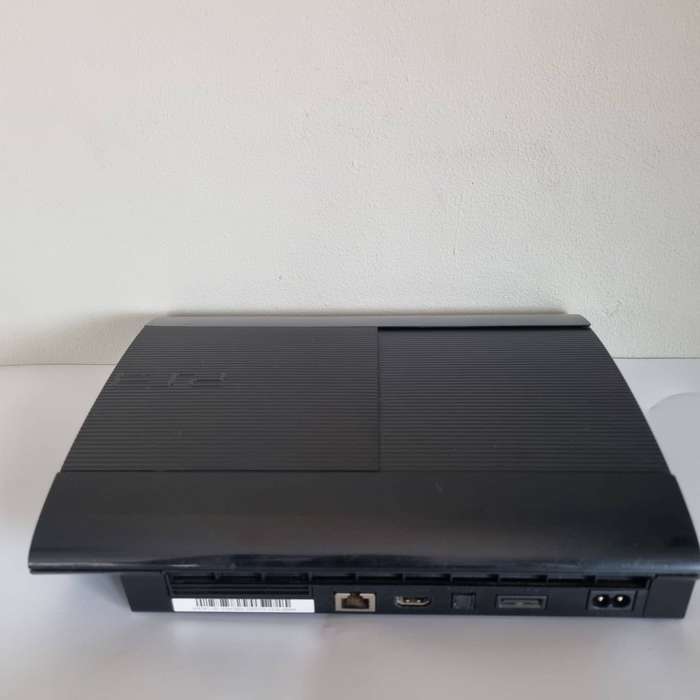 Playstation 3 Super Slim 500GB Console (with 4 games)