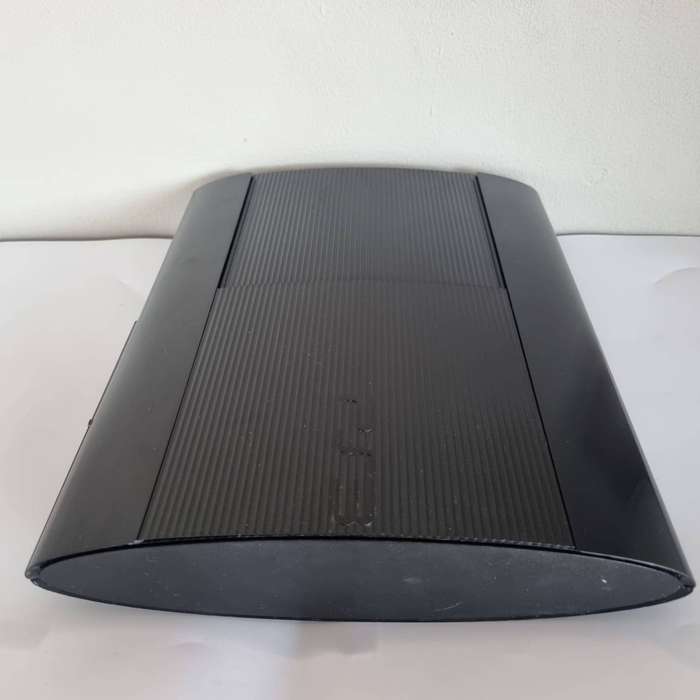 Playstation 3 Super Slim 500GB Console (with 4 games)