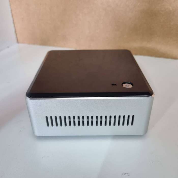 Intel NUC (Intel i3, 128GB SSD & 8GB RAM)