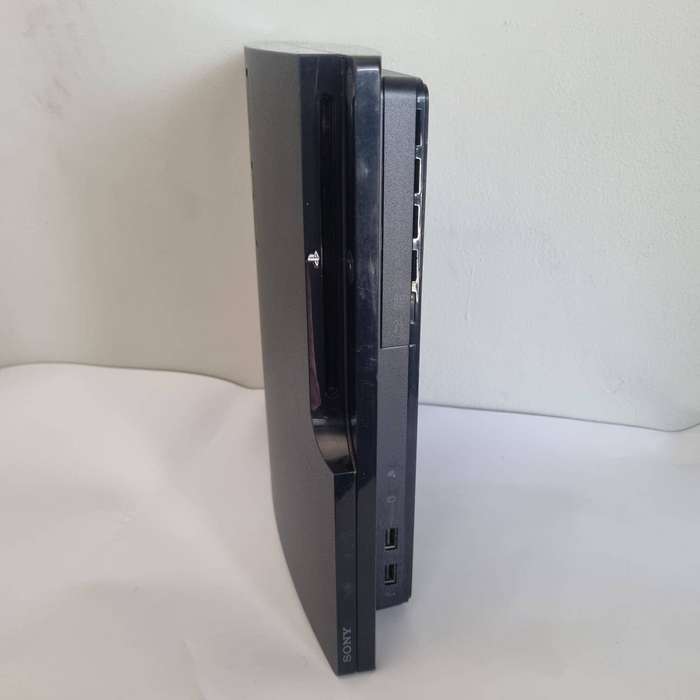 Playstation 3 Slim 320GB Console (with 4 games) - PS3