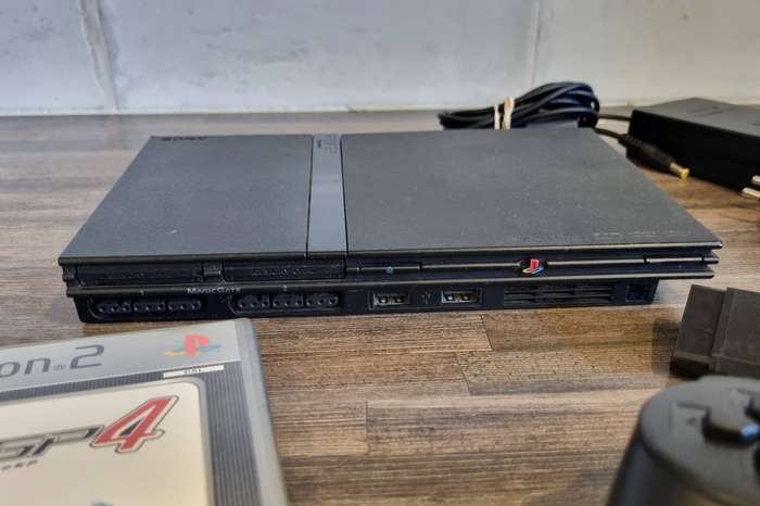 PS2 Console + Controller Bundle