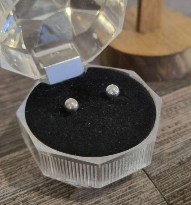925 Sterling Silver Ball Studs