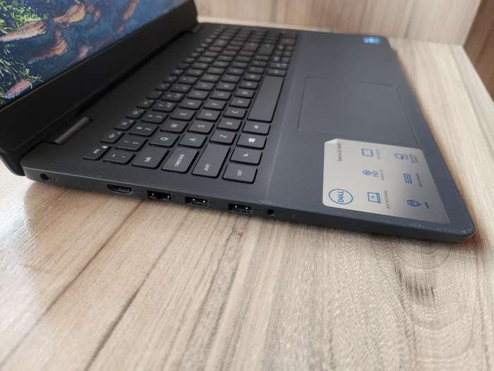 Dell Vostro 3500 11th Gen Intel Core i3 + Free Laptop Bag