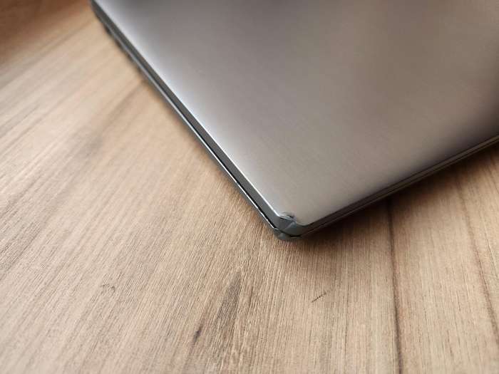 Lenovo IdeaPad 3 AMD Athlon Gold 3150U Notebook + Free Laptop Bag