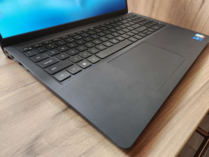 Dell Vostro 3530 Intel Core i5 13th Gen + Free Laptop Bag