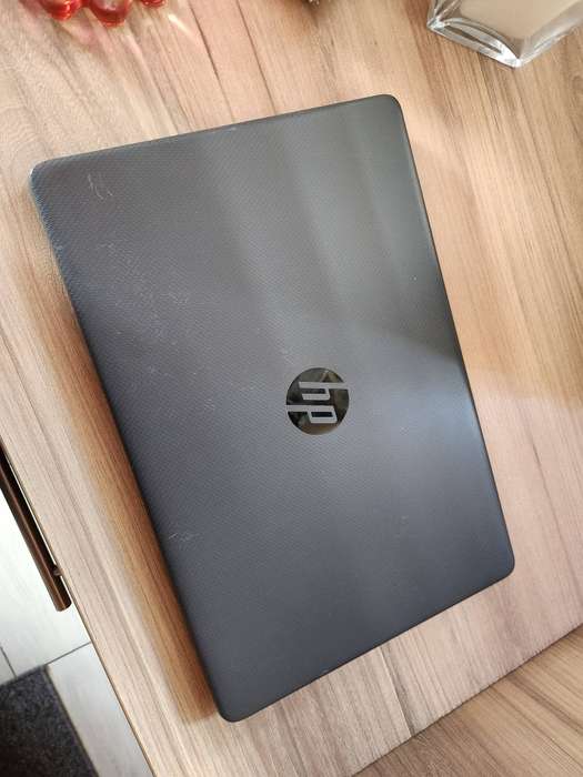 Hp Notebook 255 G8 AMD Ryzen 3 + Free Laptop Bag