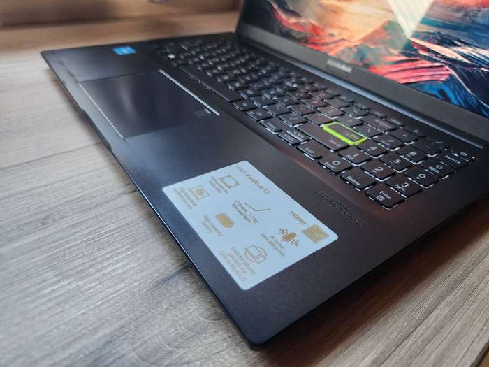 Asus VivoBook 15 X513EA Intel Core I3 11th Gen + Free Laptop Bag