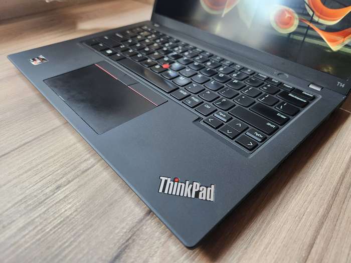 Lenovo ThinkPad T14 Gen 3 AMD Ryzen 5 Pro + Free Laptop Bag