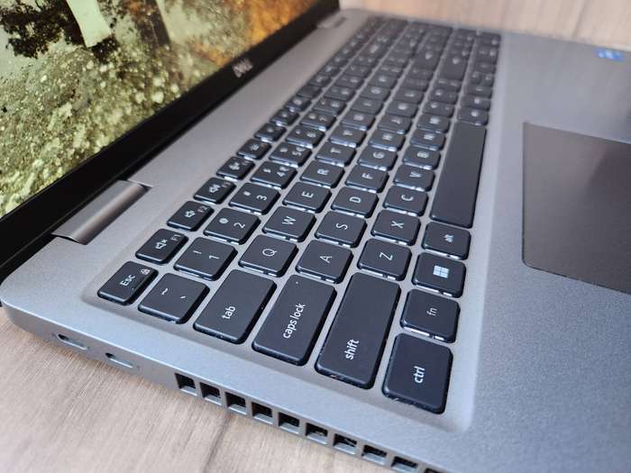 Dell Latitude 5530 Intel Core I5 + Free Laptop Bag