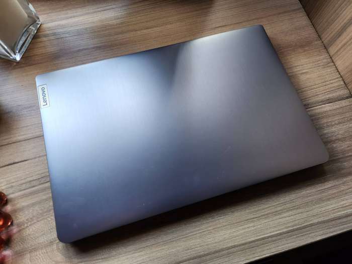 Lenovo IdeaPad Slim 3i Intel Core I7-12th Gen + Free Laptop Bag