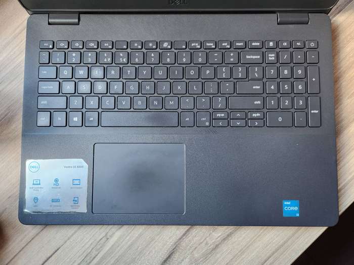 Dell Vostro 3500 11th Gen Intel Core i3 + Free Laptop Bag