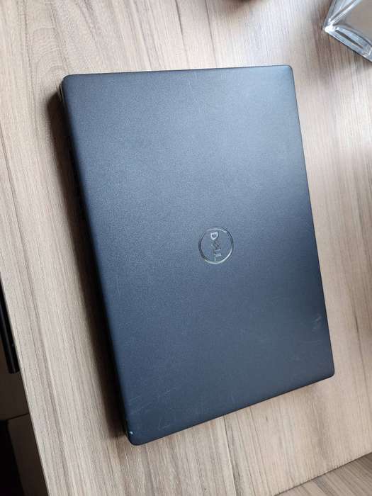 Dell Latitude 3410 Intel Core i7 10th Gen + Free Laptop Bag