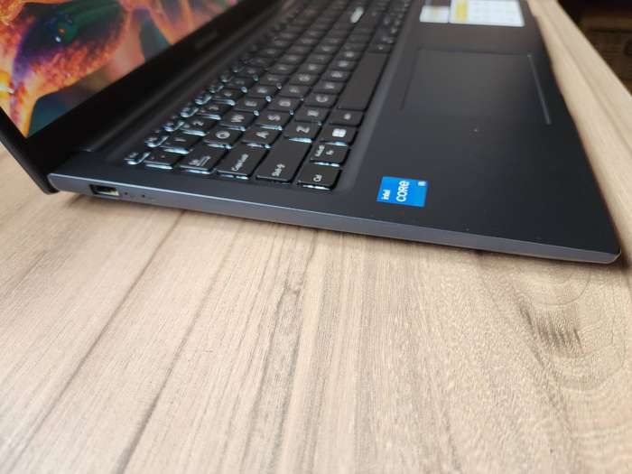 ASUS Vivobook 15 X1504ZA Intel Core I5 12th Gen + Free Laptop Bag