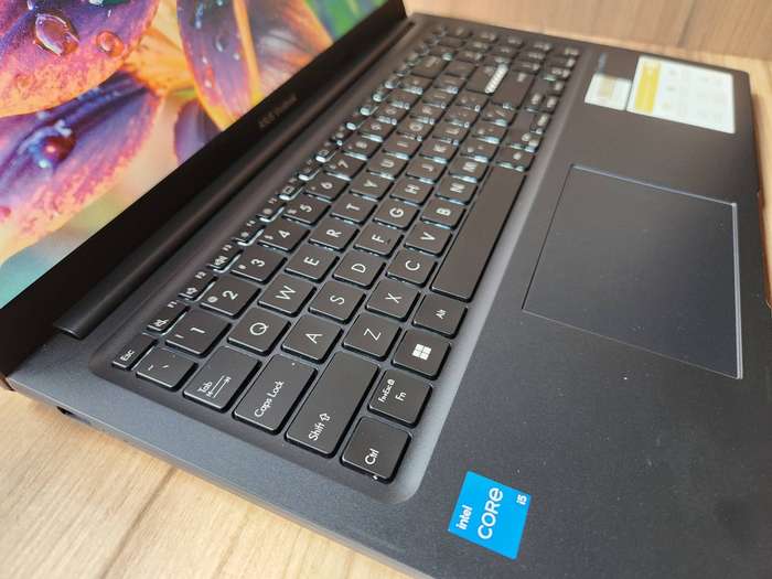 ASUS Vivobook 15 X1504ZA Intel Core I5 12th Gen + Free Laptop Bag