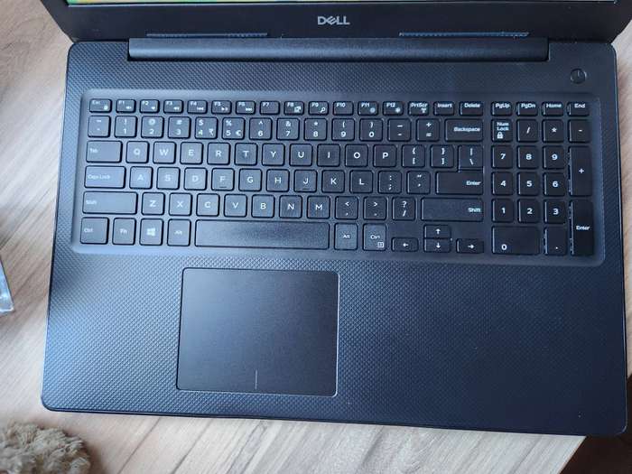 Dell Vostro 3590 Intel Core I5 10th Gen + Free Laptop Bag