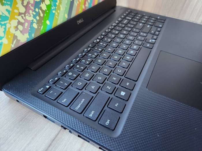Dell Vostro 3590 Intel Core I5 10th Gen + Free Laptop Bag