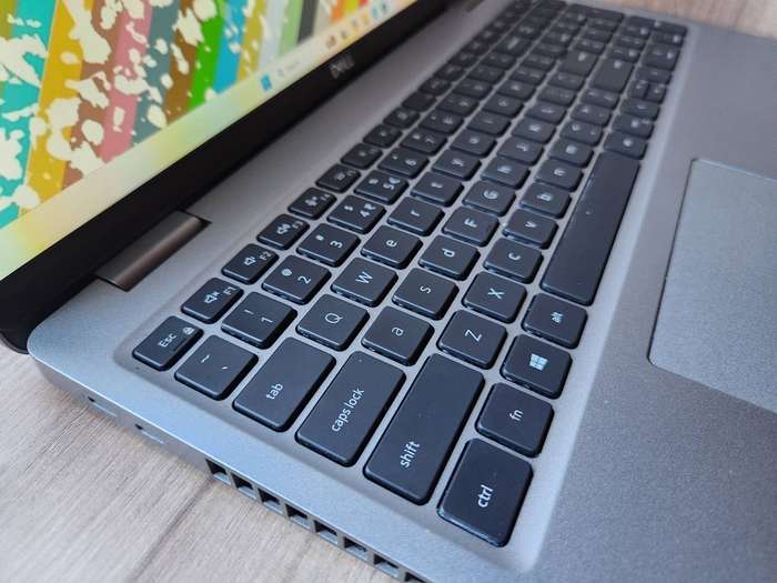 Dell Latitude 5520 Intel Core I5 11th Gen + Free Laptop Bag