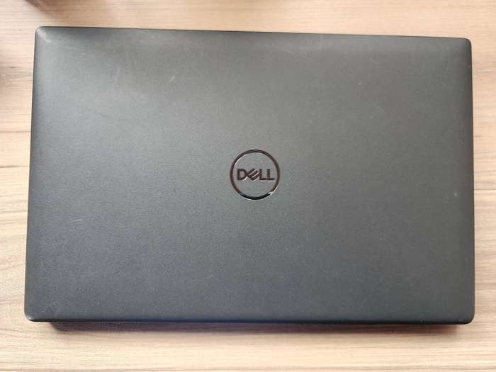 Dell Latitude 3520 Intel Core i5 11th Gen + Free Laptop Bag