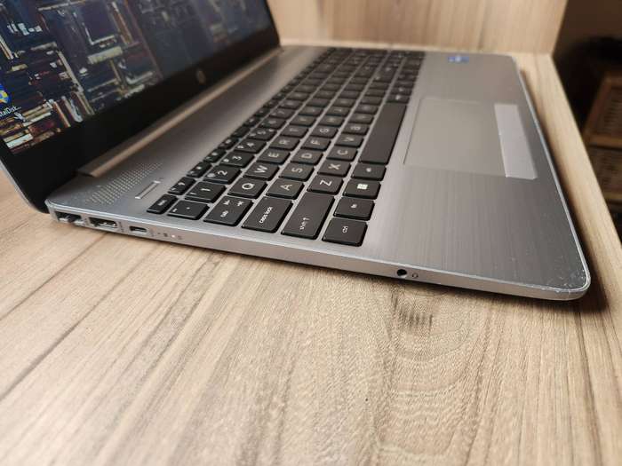 HP 250 G8 Intel Core i5 11th Gen + Free Laptop Bag