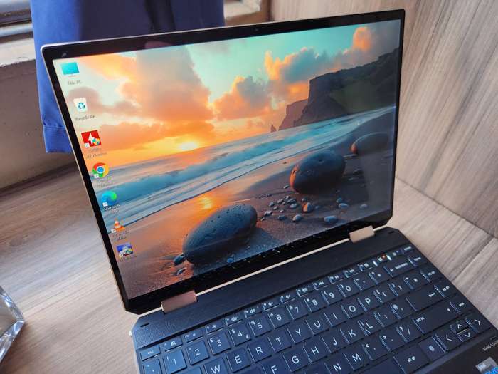 HP Spectre x360 Convertible 14 11th Gen I7 + Free Laptop Bag