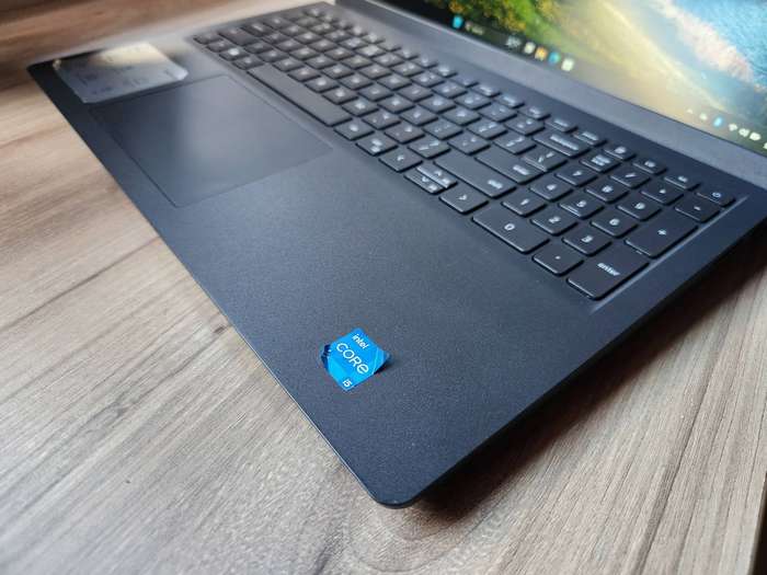 Dell Inspiron 15 3520 Intel Core i5 12th Gen + Free Laptop Bag