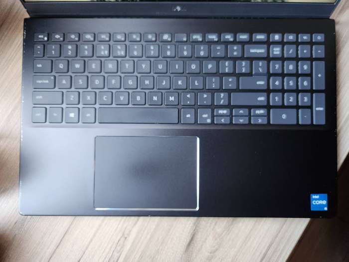 Dell Vostro 5502 Intel Core i5 11th Gen + Free Laptop Bag