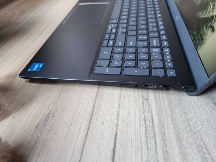 Dell Vostro 5502 Intel Core i5 11th Gen + Free Laptop Bag