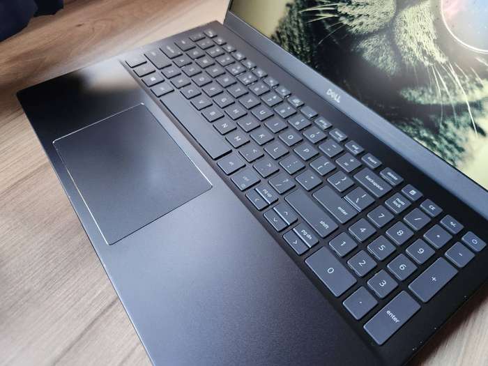 Dell Vostro 5502 Intel Core i5 11th Gen + Free Laptop Bag