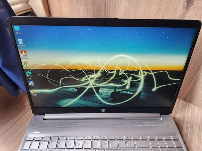 Hp laptop 15s-fq5xxx Intel Core i5 12th Gen + Free Laptop Bag