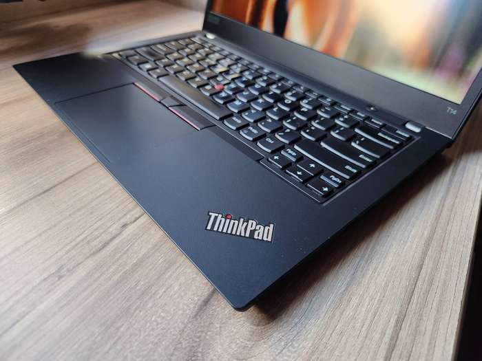 Lenovo ThinkPad T14 Gen 2 AMD Ryzen 5 Pro + Free Laptop Bag