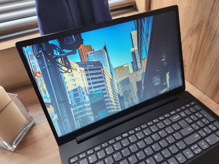 Lenovo V15 G2 Intel Core I5 11th Gen + Free Laptop Bag
