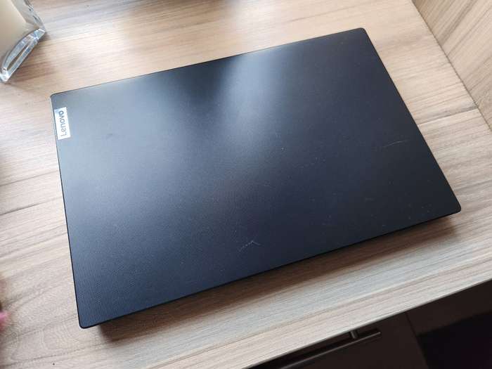 Lenovo V15 G2 Intel Core I5 11th Gen + Free Laptop Bag