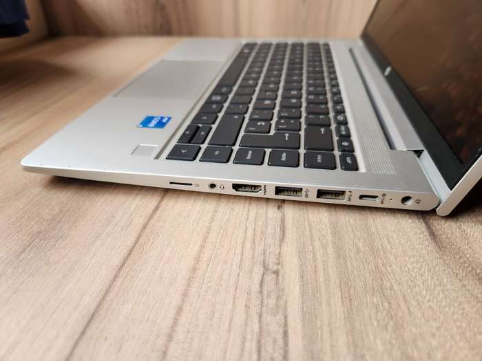 Hp Probook 440 G8 I5 11th Gen + Free Laptop Bag