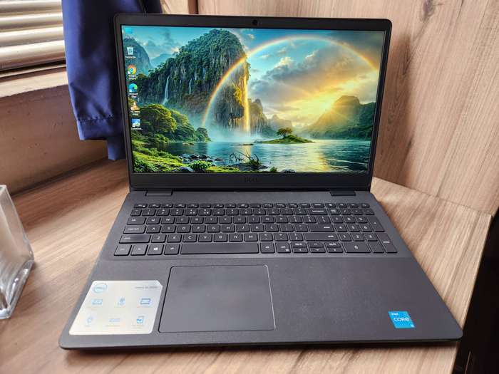 Dell Vostro 3500 11th Gen Intel Core i3 + Free Laptop Bag