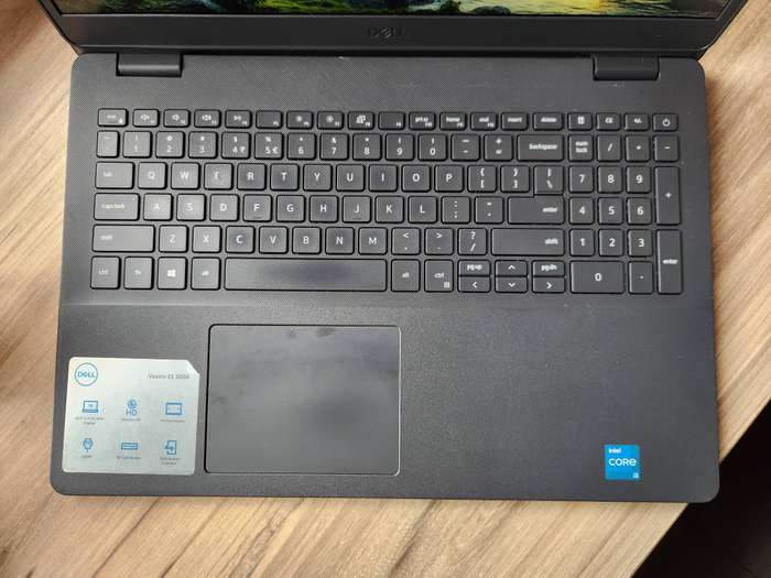 Dell Vostro 3500 11th Gen Intel Core i3 + Free Laptop Bag