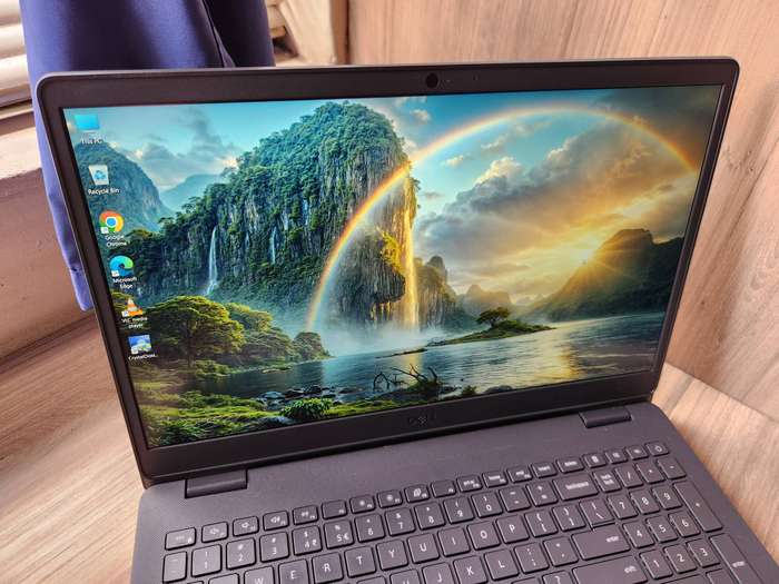 Dell Vostro 3500 11th Gen Intel Core i3 + Free Laptop Bag
