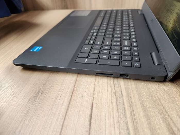 Dell Vostro 3500 11th Gen Intel Core i3 + Free Laptop Bag