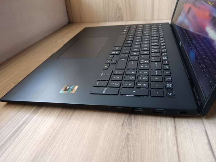 LG Gram 16 Evo 11th Gen Intel® Core i7 + Free Laptop BackPack