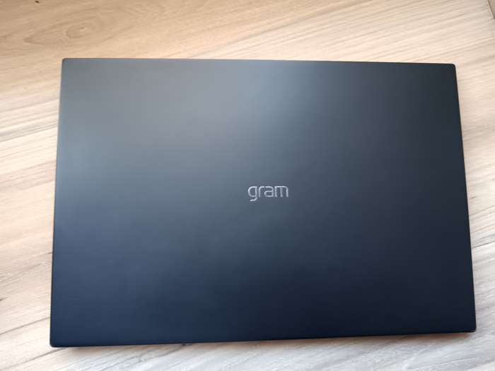 LG Gram 16 Evo 11th Gen Intel® Core i7 + Free Laptop BackPack