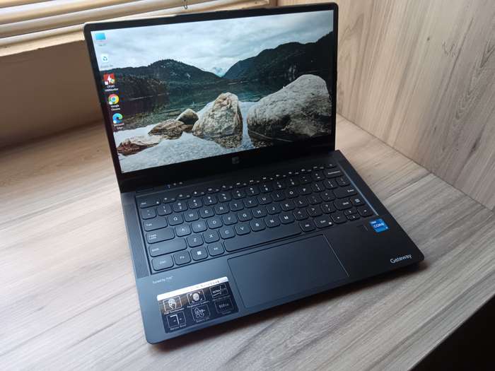 Gateway Touchscreen Intel Core i7 12th Gen + Free Laptop Bag