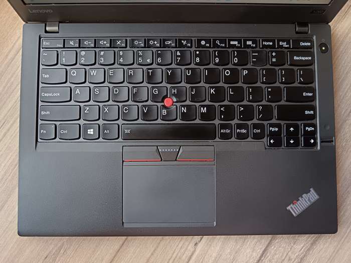 Lenovo ThinkPad X260 Intel Core I5 + Free Laptop Bag