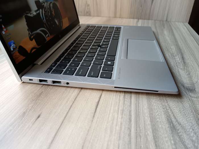 Hp EliteBook 840 G7 Intel Core i7 + Free Laptop Bag