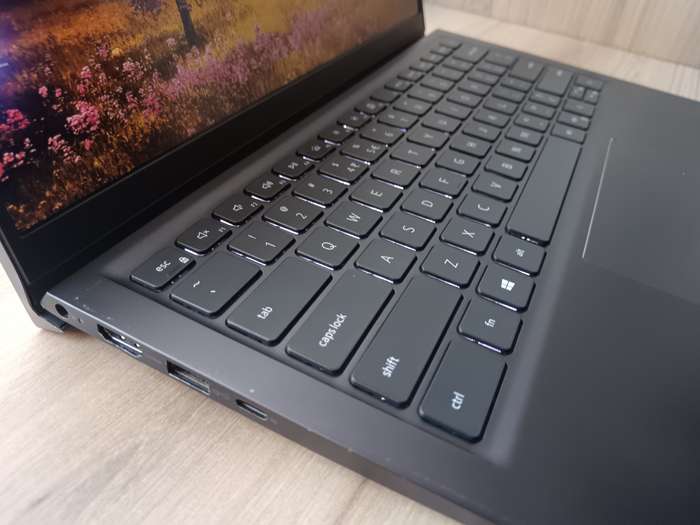 Dell Vostro 14 5410 Intel Core I5 + Free Laptop Bag